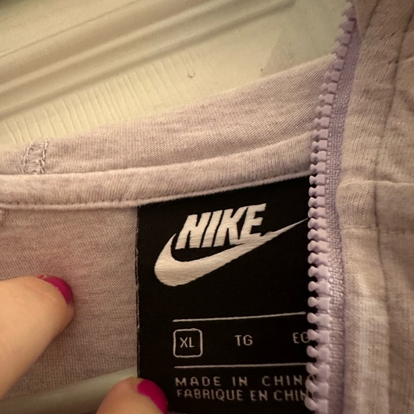 Nike zip up jacket. Size YXL. - Picture 3 of 3